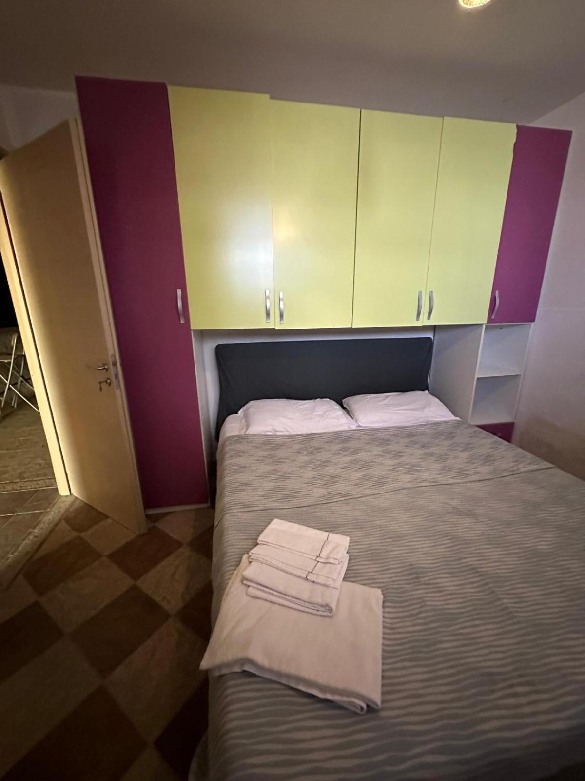 Al Rifugio Apartment Montecorvino Pugliano Exterior photo